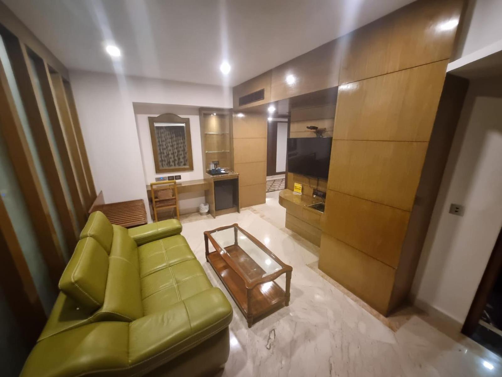 Hotel Benzz Park צ'נאי מראה חיצוני תמונה