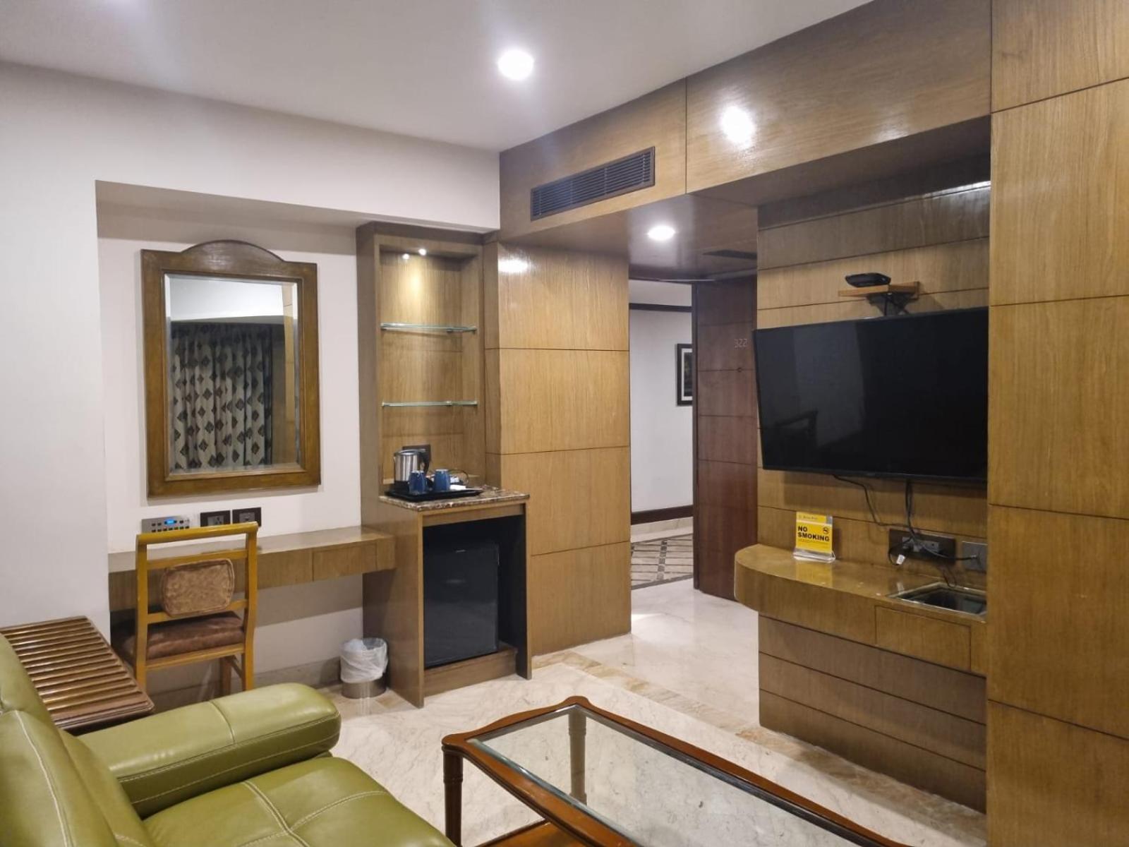 Hotel Benzz Park צ'נאי מראה חיצוני תמונה