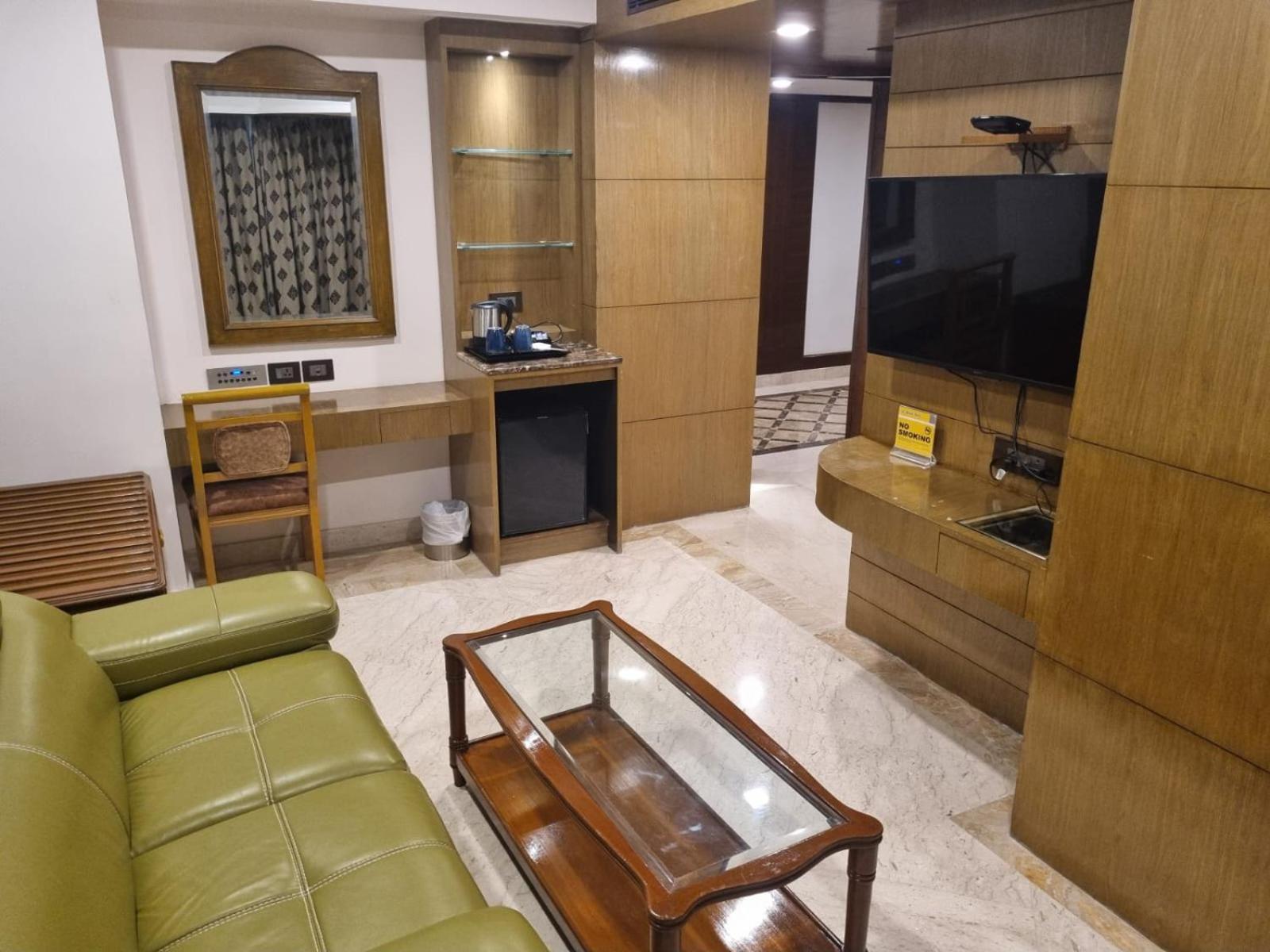 Hotel Benzz Park צ'נאי מראה חיצוני תמונה