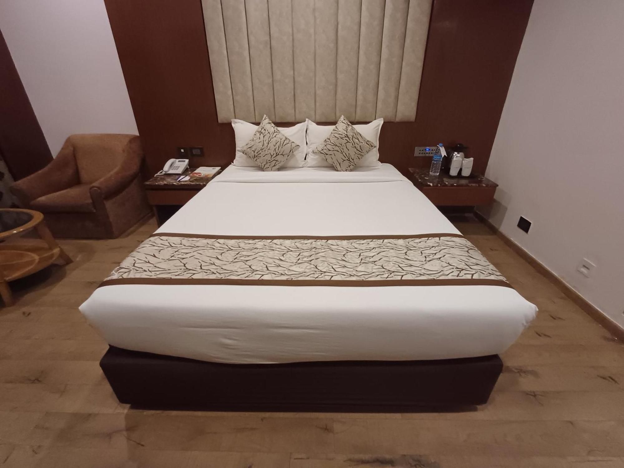 Hotel Benzz Park צ'נאי מראה חיצוני תמונה